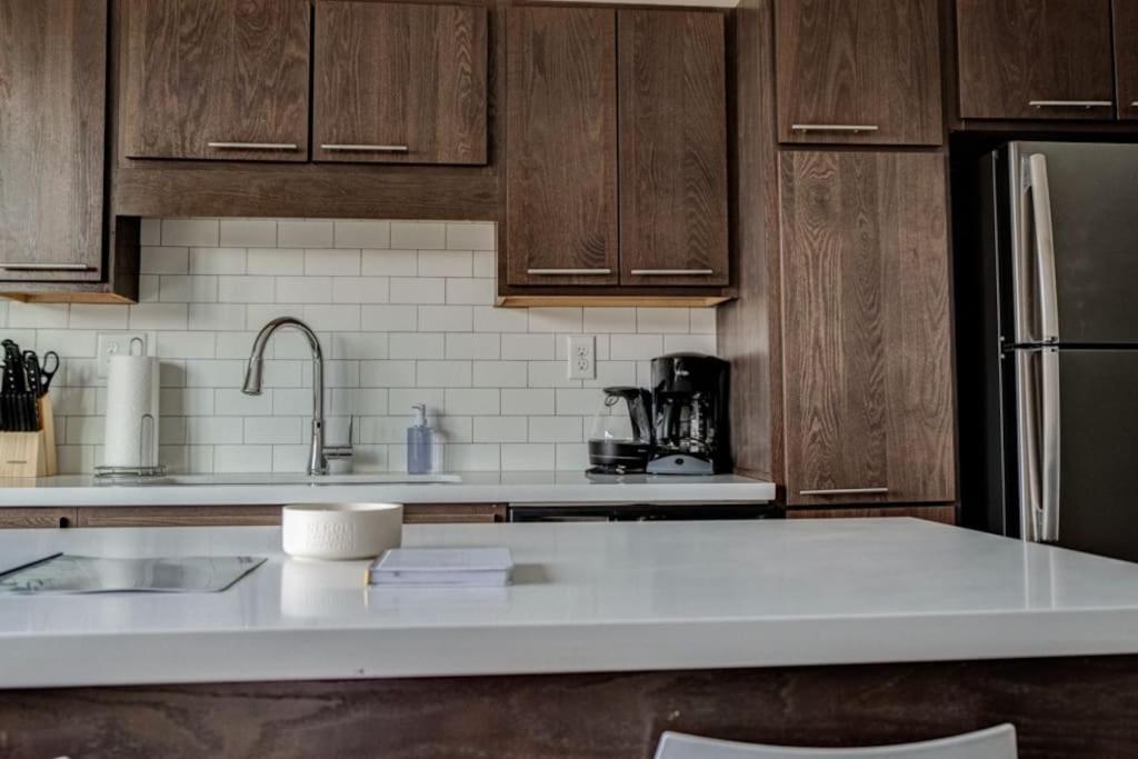 Modern Stylish Downtown Apartment Des Moines Dış mekan fotoğraf